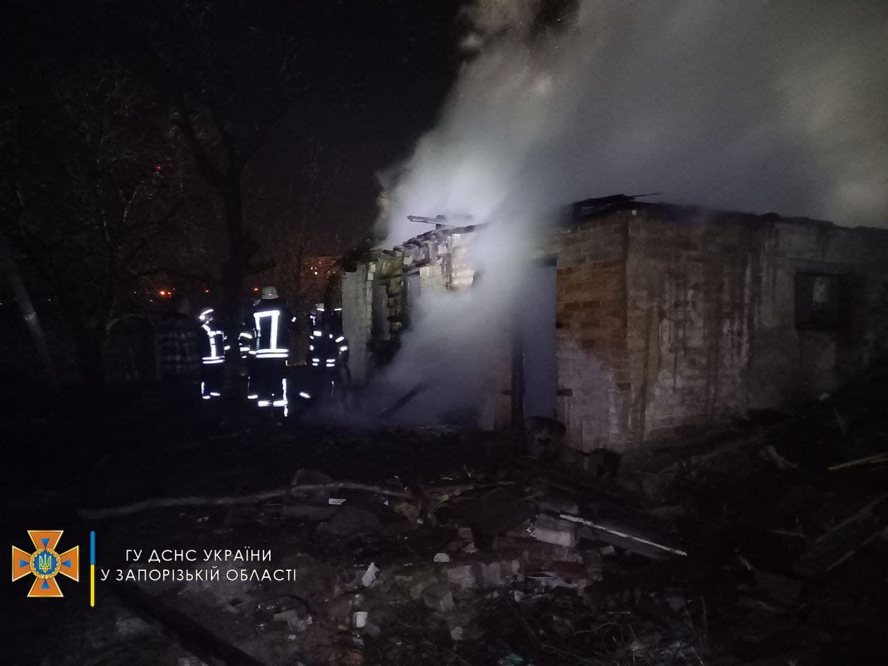 В Запорожье во время пожара погибли ребенок и молодой мужчина (ФОТО)