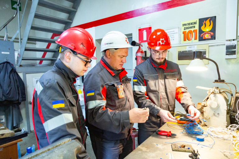 На запорізькому підприємстві діє програма для молоді «Перше робоче місце»: як долучитися