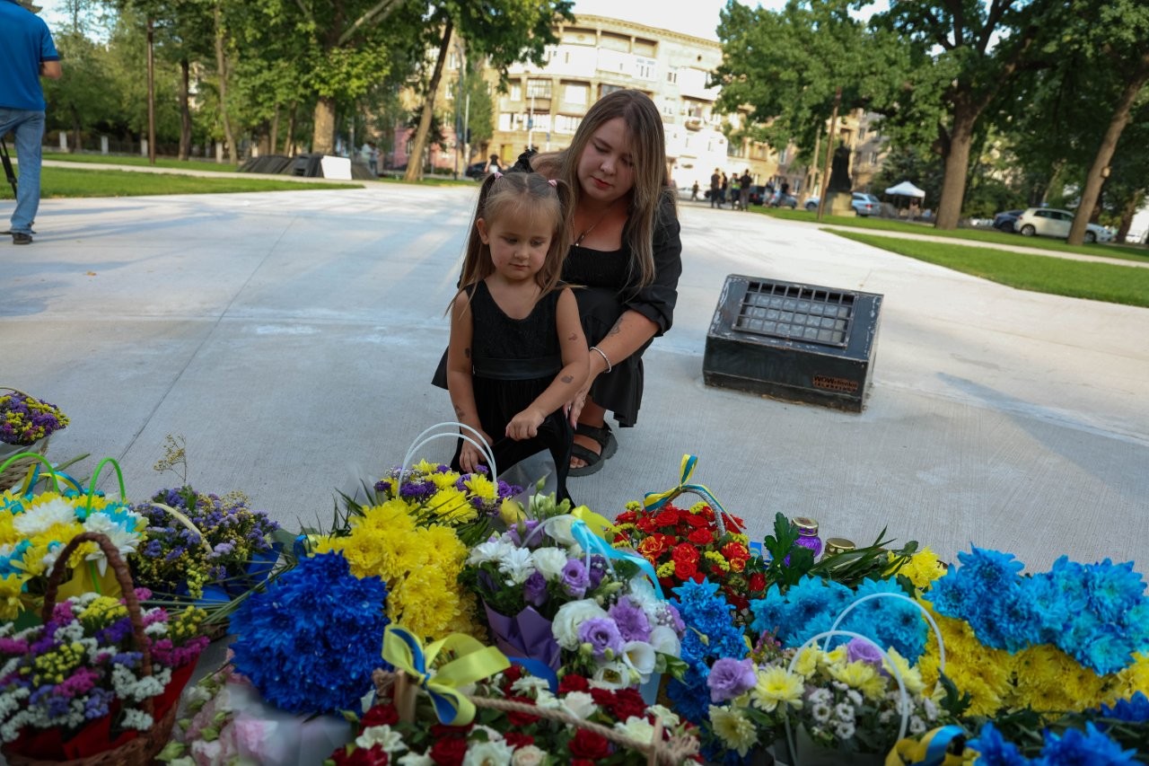 На меморіалі «Дерево пам’яті» додався 61 дзвоник: в Запоріжжі вшанували полеглих воїнів