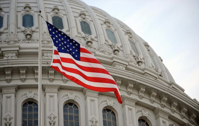 У США перевірять 55 мільйонів віз іноземців. Порушників депортують, — Держдеп