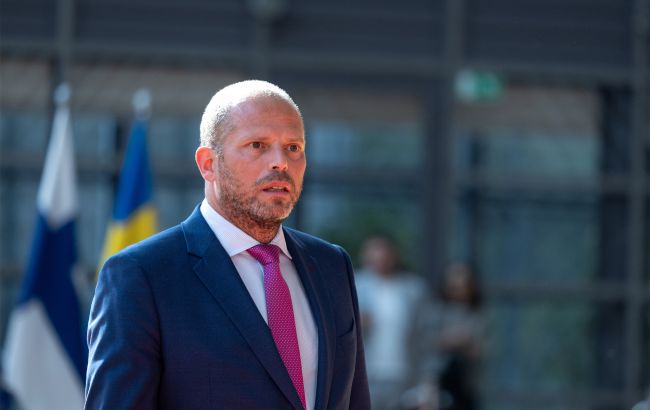 Бельгійський міністр відповів Медведєву словами Селени Гомес_69036ddc625cc.jpeg