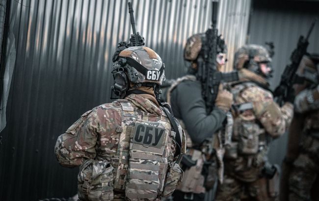 Шпигувала в оселях українських воїнів: СБУ викрила агента ФСБ_6900aeb4445d3.jpeg