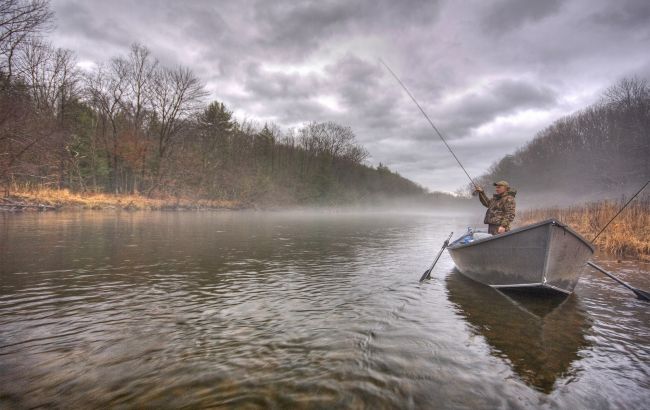 В Україні стартувала заборона на вилов риби: що дозволено та як уникнути штрафів_6905a05768a56.jpeg