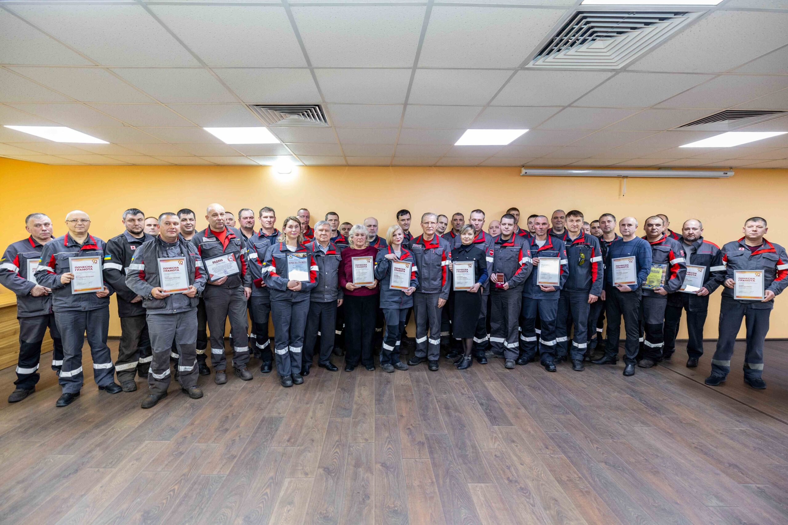 Легендарний запорізький завод відзначив 92-гу річницю з дня заснування 1 Легендарний запорізький завод відзначив 92-гу річницю з дня заснування