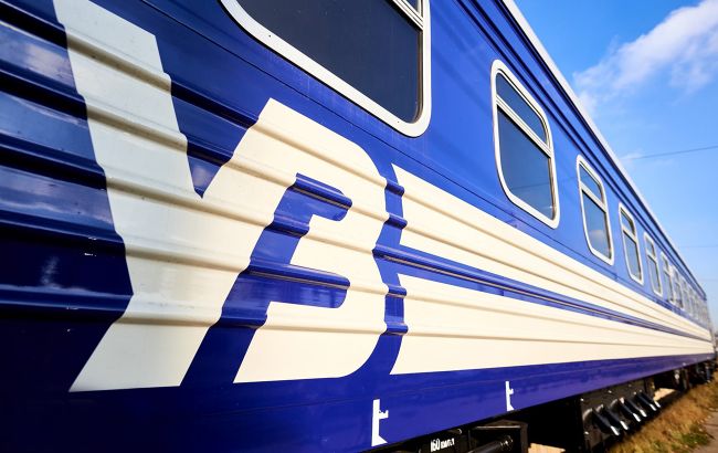 Після атаки РФ по півдню України низка потягів затримується або скасована: список