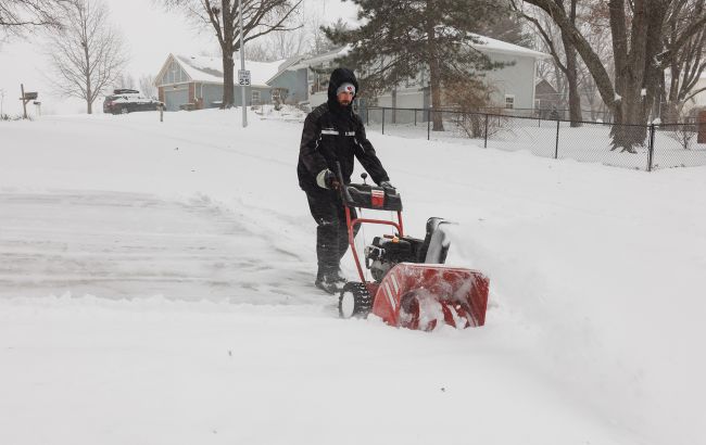 Зимова буря накрила США: скасовано тисячі авіарейсів