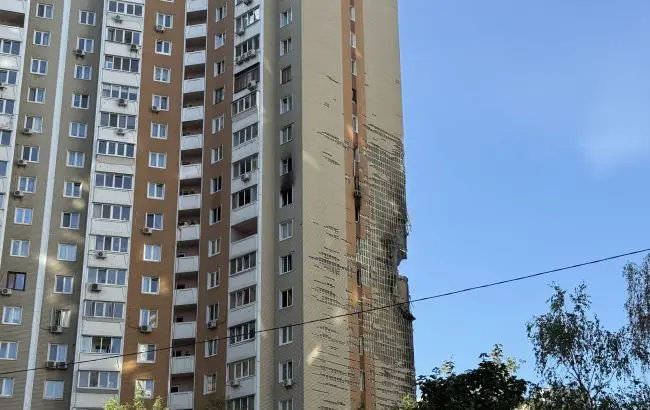 У Києві "приліт" у 22-поверховий будинок, є постраждалі