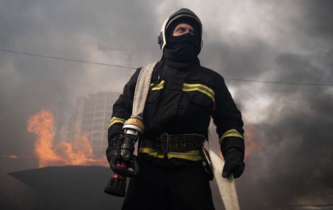 Росія вдарила балістикою по промисловому підприємству в Кам'янському 1 Росія вдарила балістикою по промисловому підприємству в Кам'янському