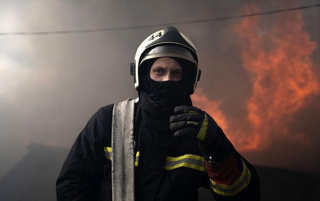 У Борисполі дрон влучив прямо в дах житлової багатоповерхівки 1 У Борисполі дрон влучив прямо в дах житлової багатоповерхівки