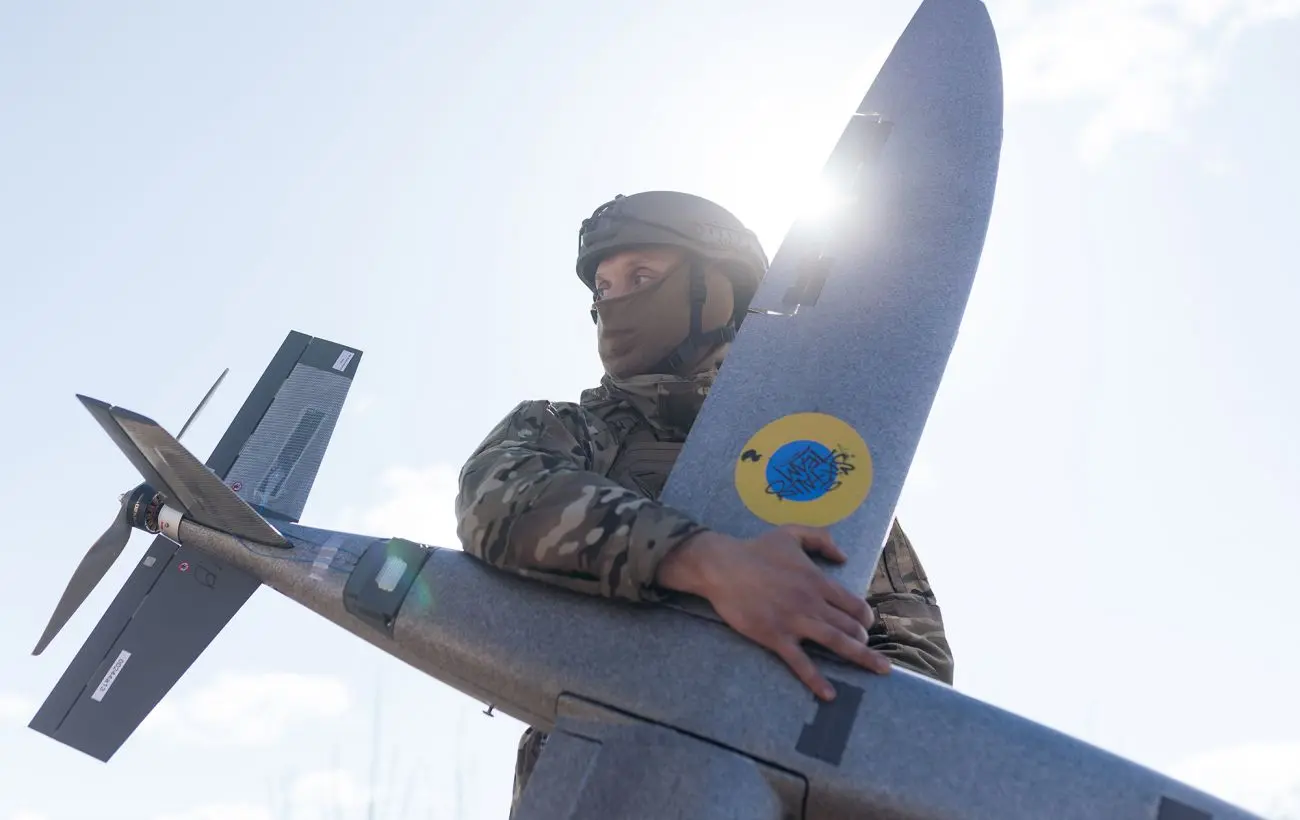 Знищено Мі-8 і літаки: з'явилися знімки аеропорту у Ростові після удару України