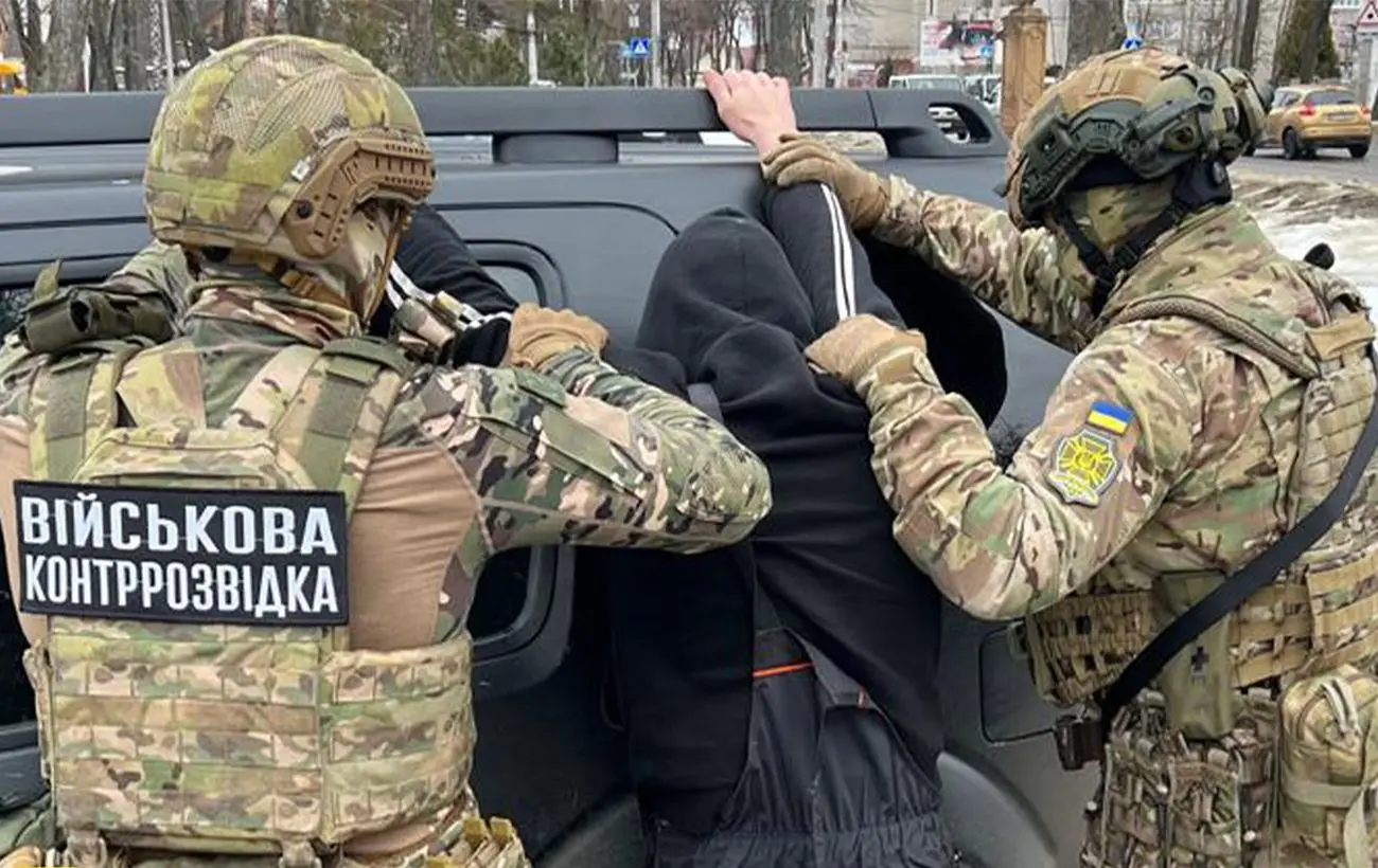 Готував підрив воїна ЗСУ: у Хмельницьку затримали 16-річного агента РФ 1 Готував підрив воїна ЗСУ: у Хмельницьку затримали 16-річного агента РФ