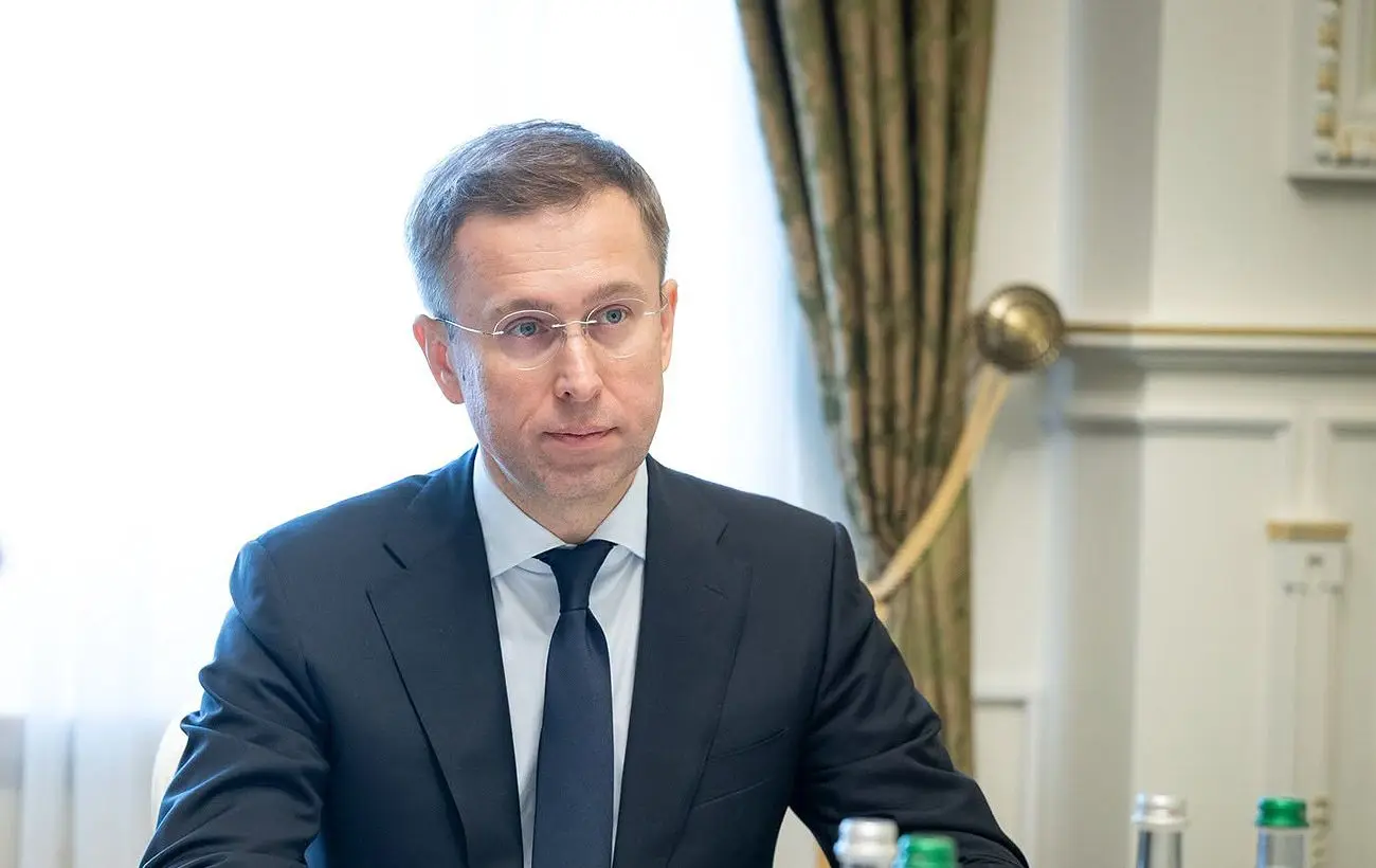 "Сенс Банк" та Укргазбанк готують до продажу: Кабмін створив спеціальну комісію