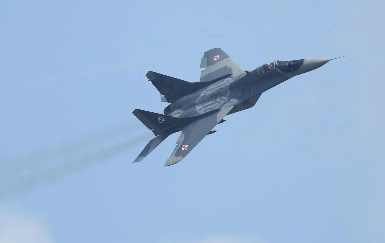 Польща підняла бойову авіацію через російські дрони над Україною